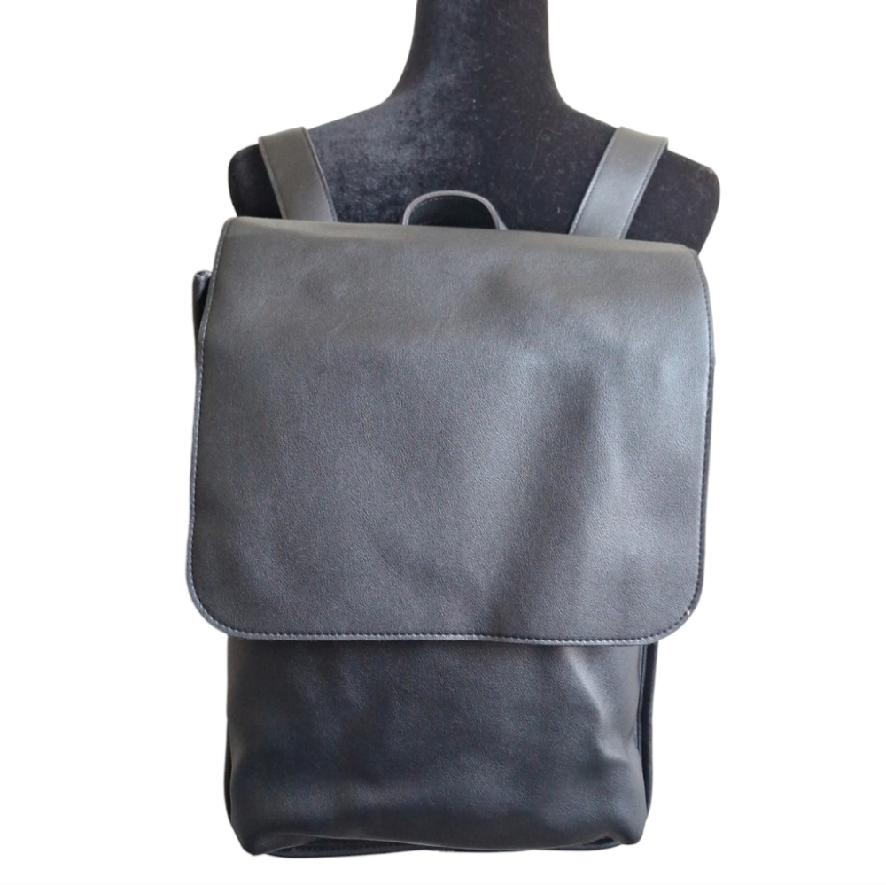 Monat Faux Leather Black Backpack w/Computer Sleeve inside EUC